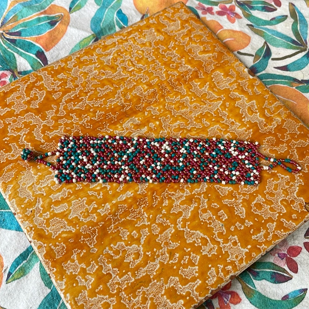 Peyote stitch multicolored bead bracelet